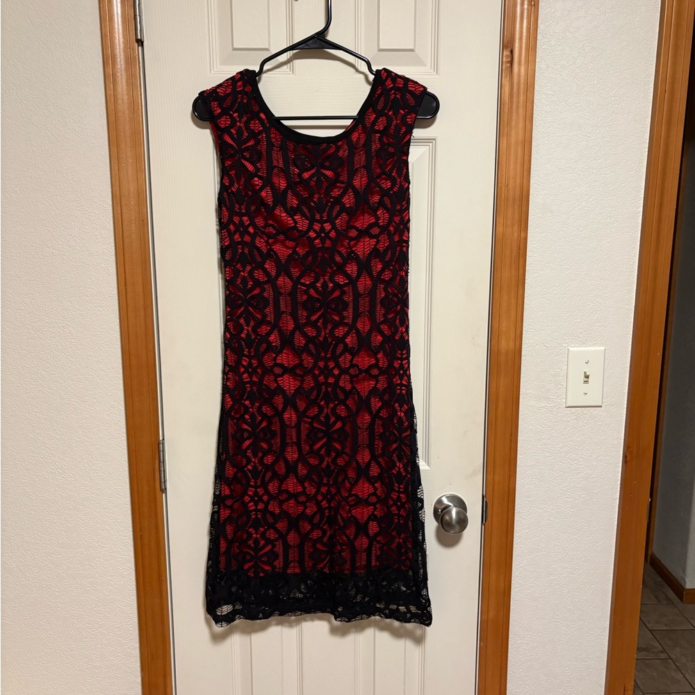 Elegant Black and Red Lace Dress